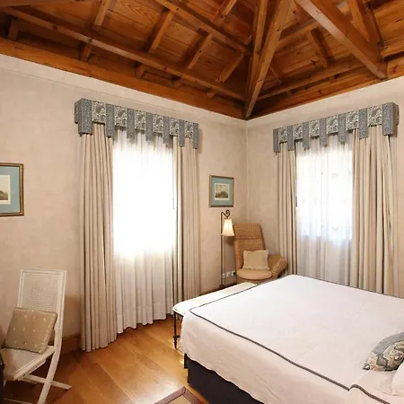 Heritage Solar Do Castelo Inn - Alfama