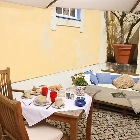 Heritage Solar Do Castelo Inn - Alfama